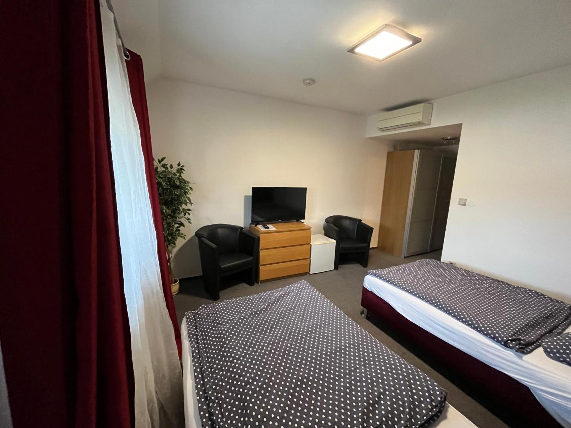 Hotel Algar 奥帕瓦 外观 照片