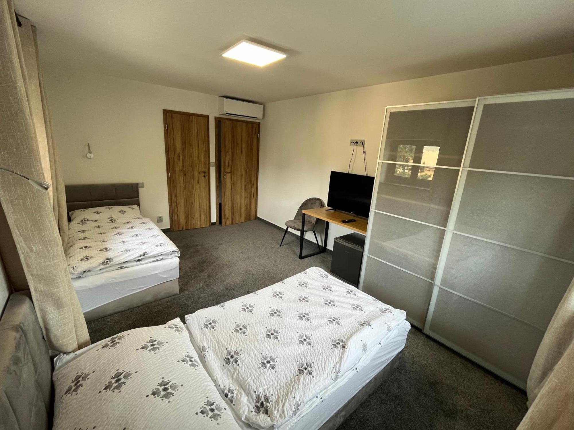 Hotel Algar 奥帕瓦 外观 照片
